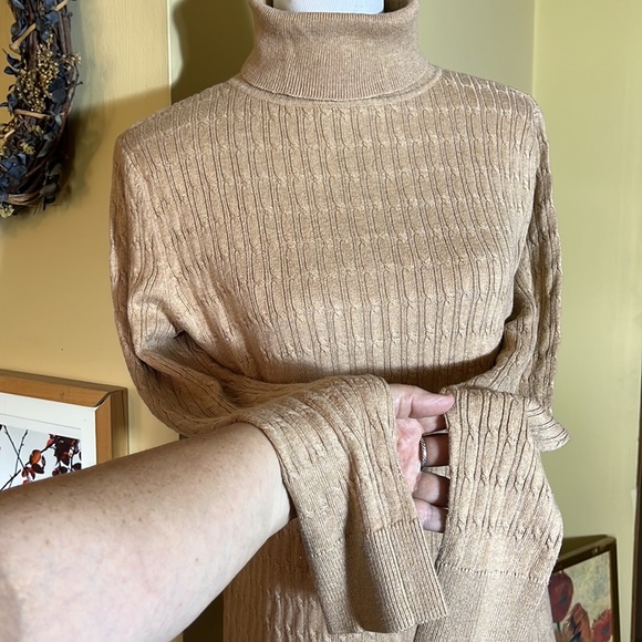 TALBOTS Size Large Cableknit Textured Turtleneck Pullover Cottonblend $89 NEW - Picture 3 of 13